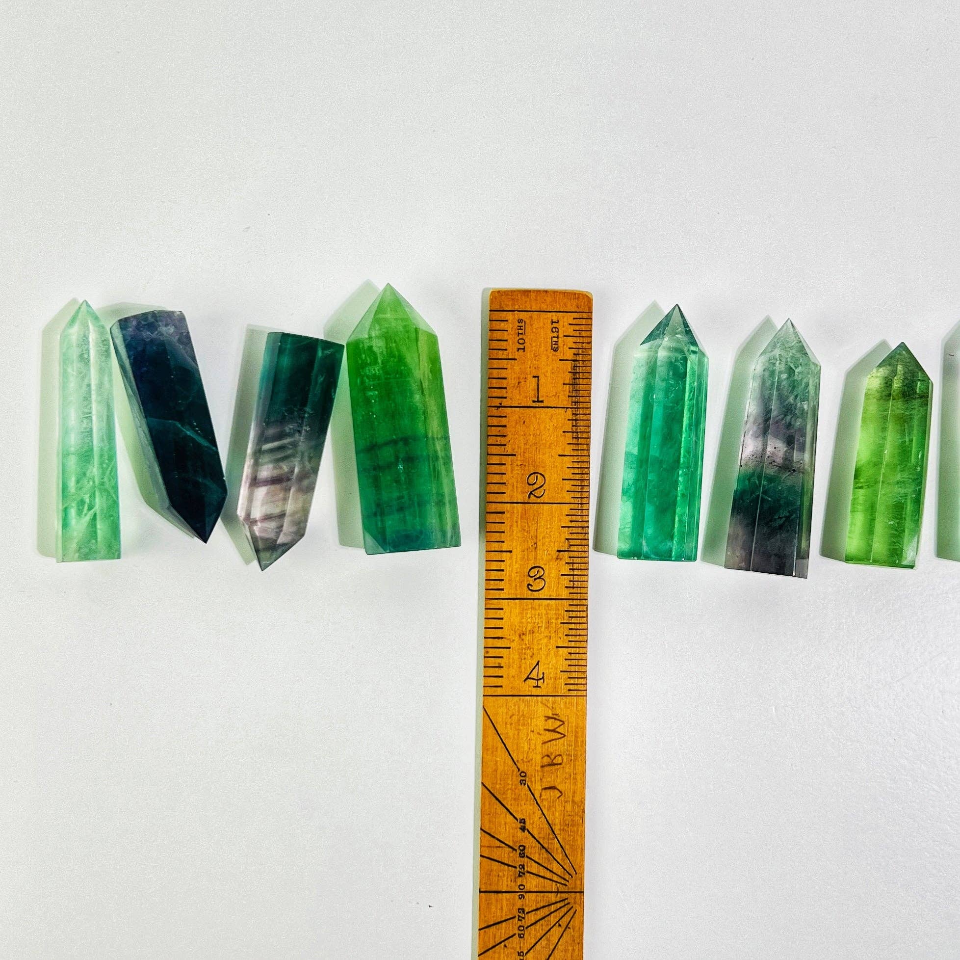 Sow the Magic – wholesale Spiritual stone/crystal – Natural Green Fluorite Quartz Crystal Point4