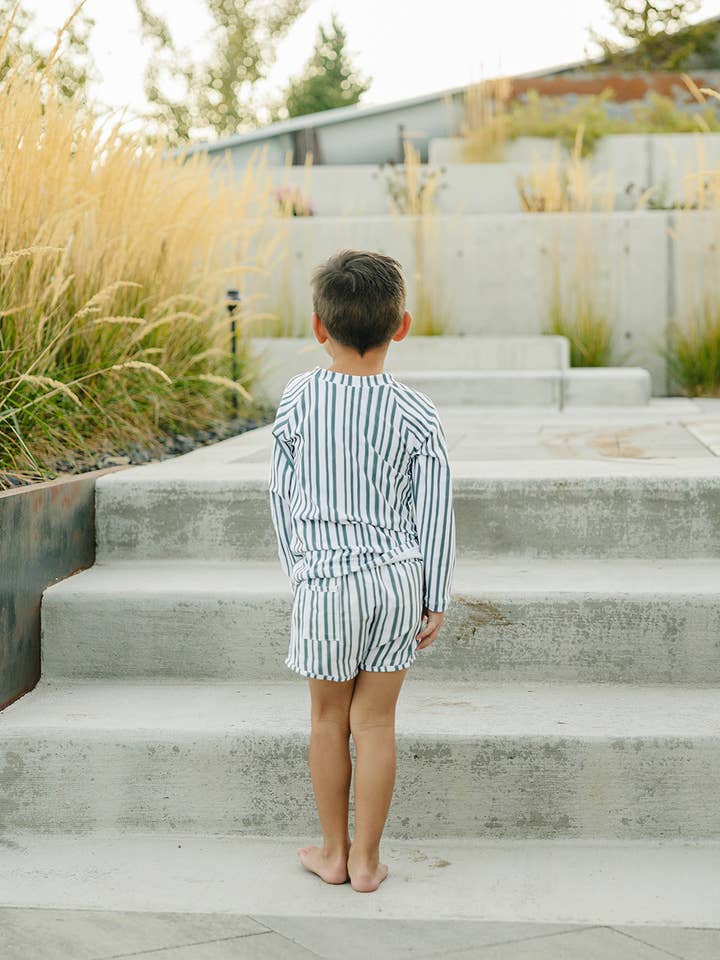 La Rashguard «Arlo» per la vendita all'ingrosso da parte di Current Tyed Clothing