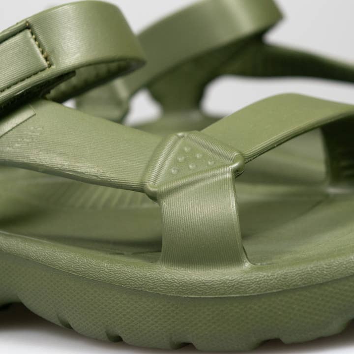 Avispas - Wholesale Sandals - Women's - Maui Olive. Flat sandal. Self-adhesive Velcro closure4