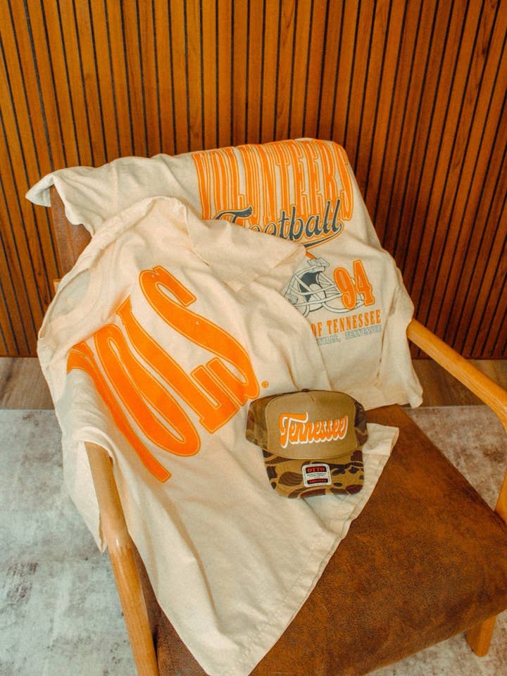 The Clandestine Underground - Wholesale Screen Printed T-Shirt - Unisex - 90's Tennessee VOLS, Vintage Oversized TShirt