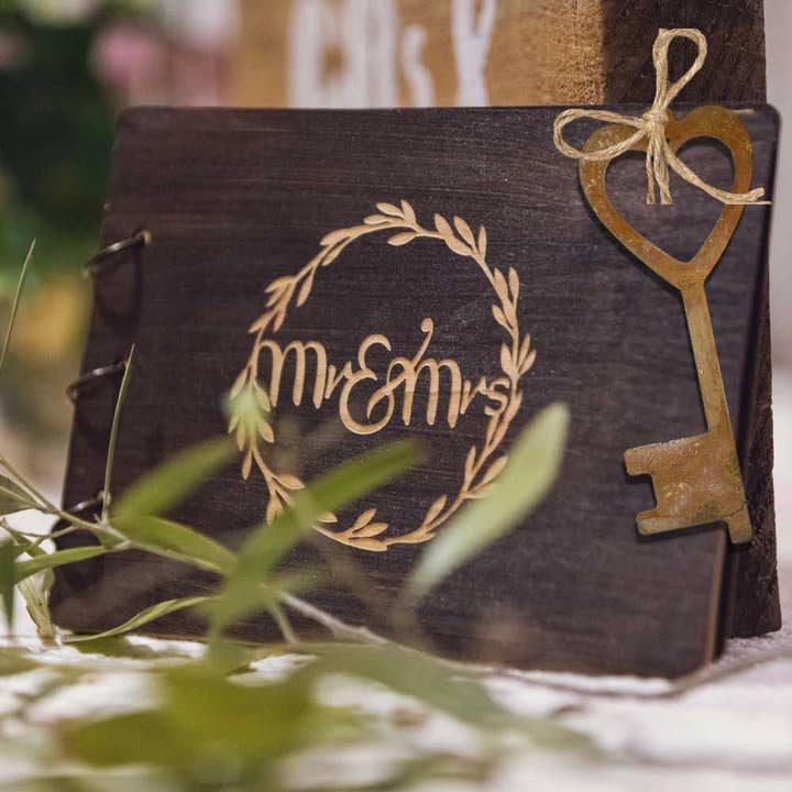 Rostikal - Wholesale Wall Accent - Key to the heart, metal window decoration1