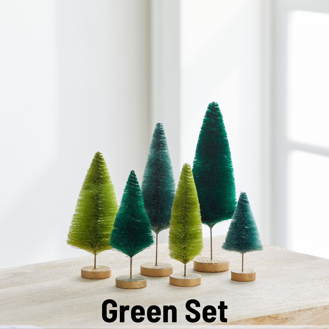 Your Heart's Content - Vente Décorations de table - Table de dessus teinte à la main avec des arbres en forme de brosse à bouteille, inspirée par la nature7