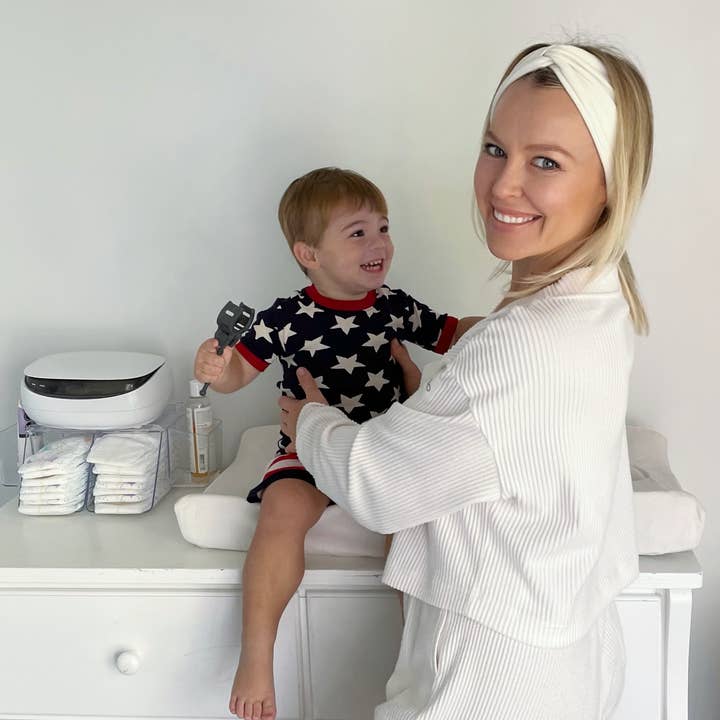 Prince Lionheart - Venta al por mayor Organizador de pañales- Bebés - Dresser Top Diaper Depot™12