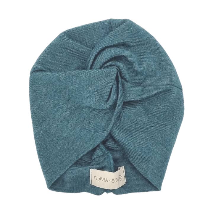 Turban Pitaya made of merino wool – petrol for wholesale by Flavia Soares