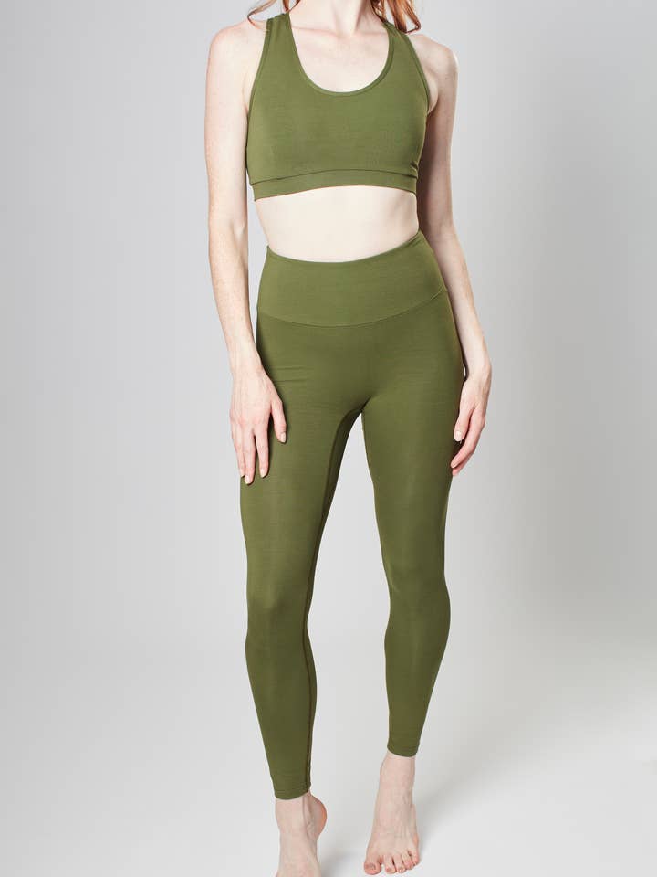 Sōma High Waist Leggings made with Silver Yarn for wholesale by Sōma Sportswear