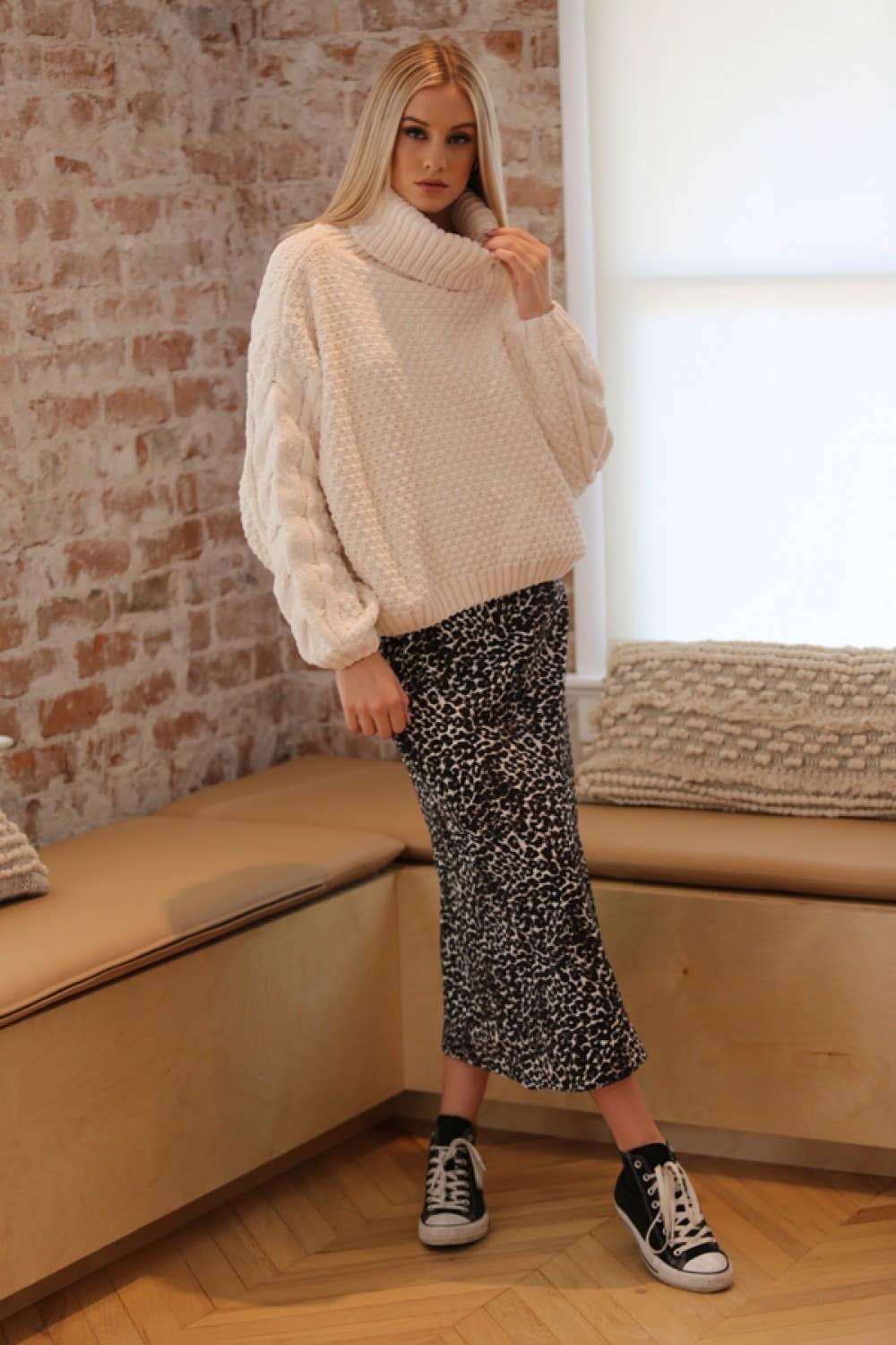 ANGIE - Wholesale Knit Sweater - Women's - XHE89-ASIS25