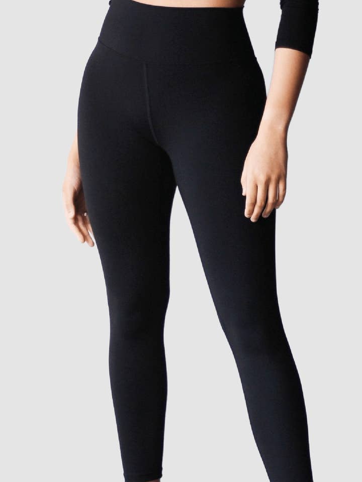 Leggings for wholesale by EMMYDEVEAUX USA