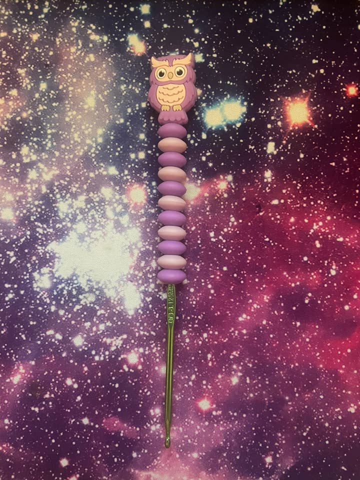 Crochet en forme de hibou à la lavande pour la vente par EliteWickedCreations