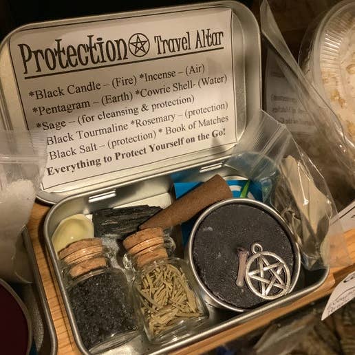 Spellerific - For All Your Witchy Needs! - Wholesale Meditation Supplies - TRAVEL ALTAR - Protection / Spell Kit / Manifest