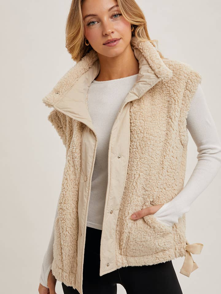 Bluivy - Wholesale Outerwear Vest - Women's - BUTTON DOWN MOCK NECK FLEECE SHERPA VEST