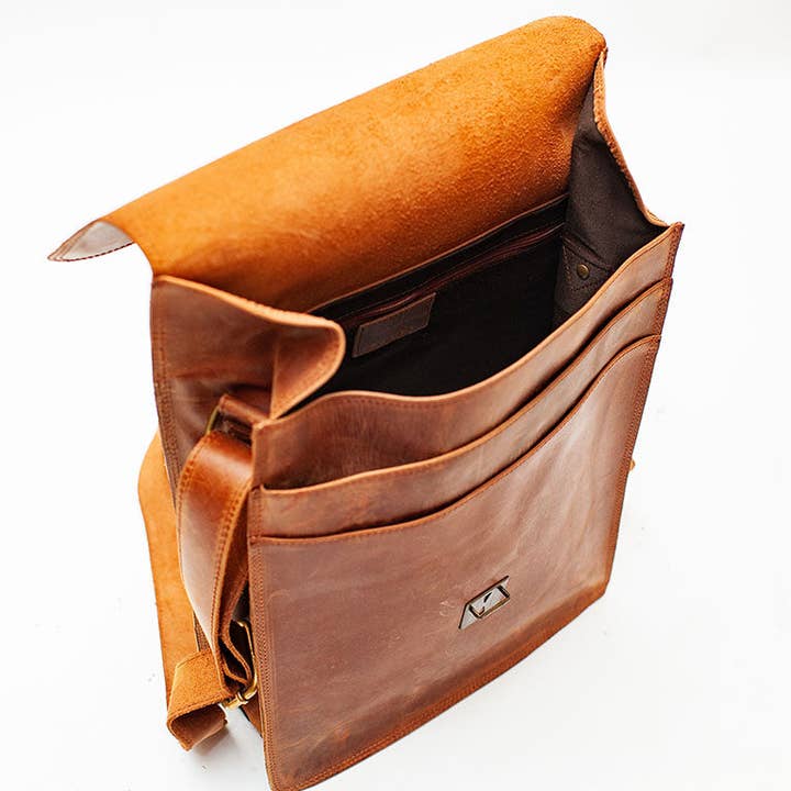 Hides - Venta al por mayor Maletín - Hombre - Bolso de cuero marrón silla minimalista tipo bandolera Montreal1