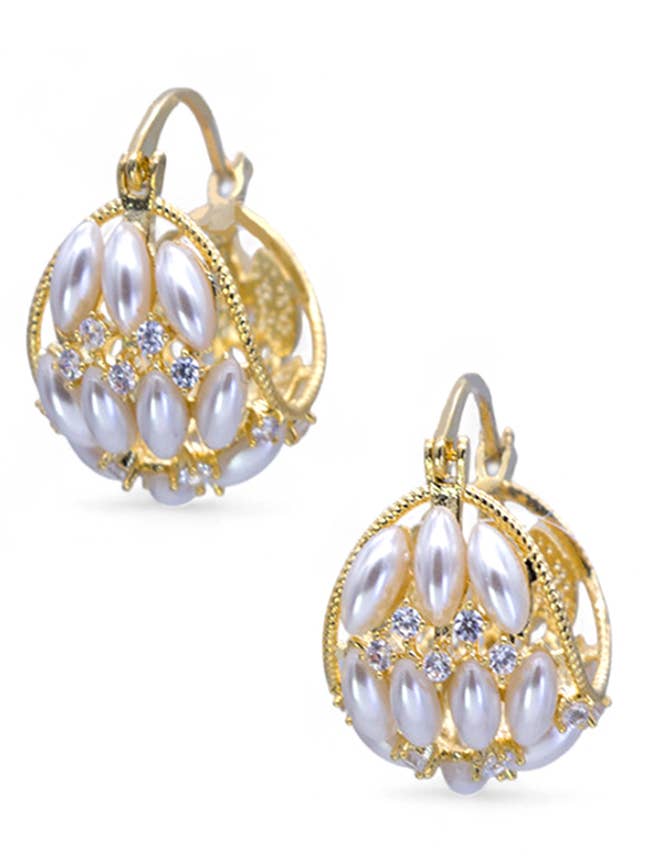 Dormeuses avant-arrière en fausse perle pour la vente par Artini Accessories