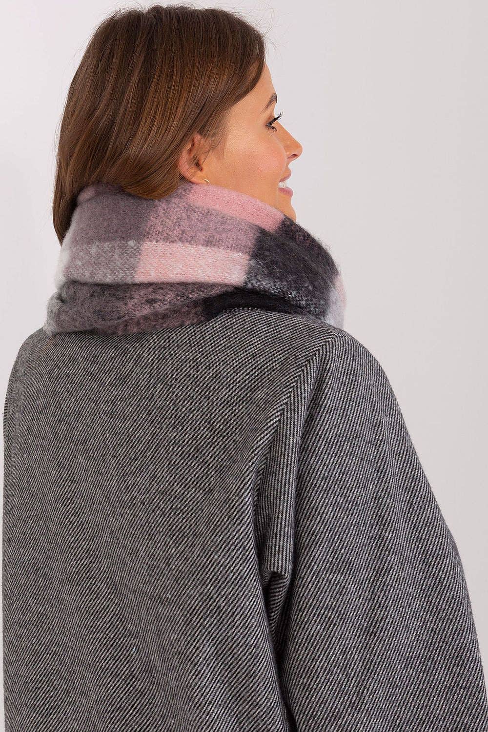 Lieber Deem Marktplatz - Wholesale Scarf - Women's - Scarf Model 191703 AT52