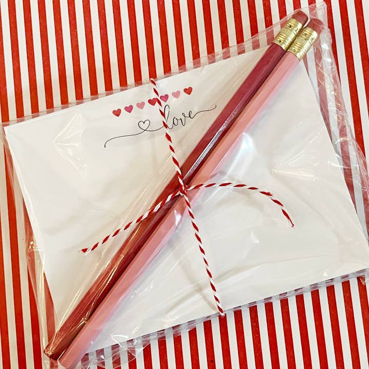 Alla hjärtans dag anteckningsblock, hjärtan älskar anteckningsblock, gåva till henne, lärargåva, stationär gåva för wholesale av So Sweet Party Shop, LLC