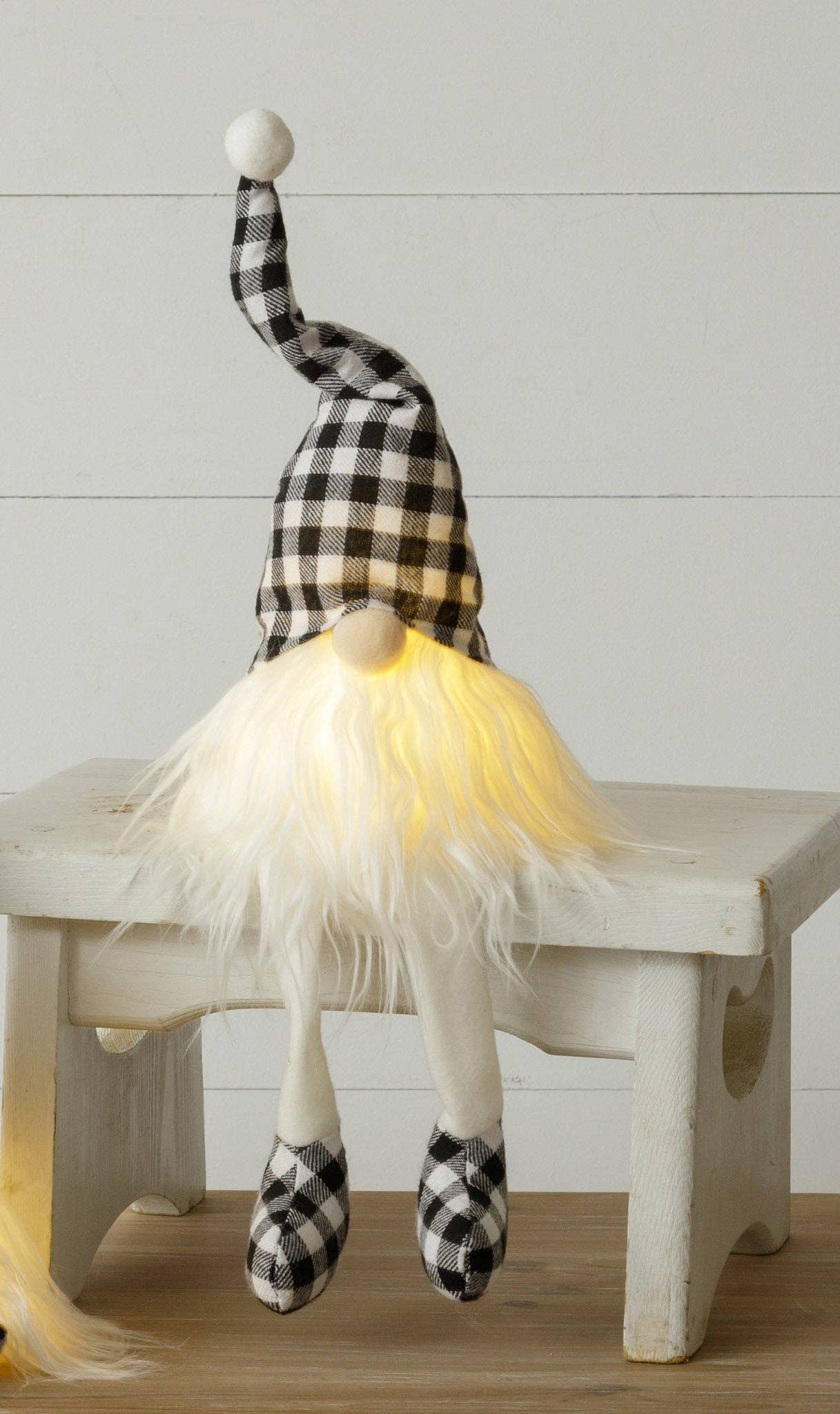 Audrey's Home & Gift - Wholesale Tafelbladdecoratie - Kabouter Shelf Sitter met zwart-witte achtergrondverlichting (PC)