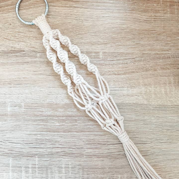 Knotty Mama Studios - Wholesale Hanging Planter - Mini Plant Hanger