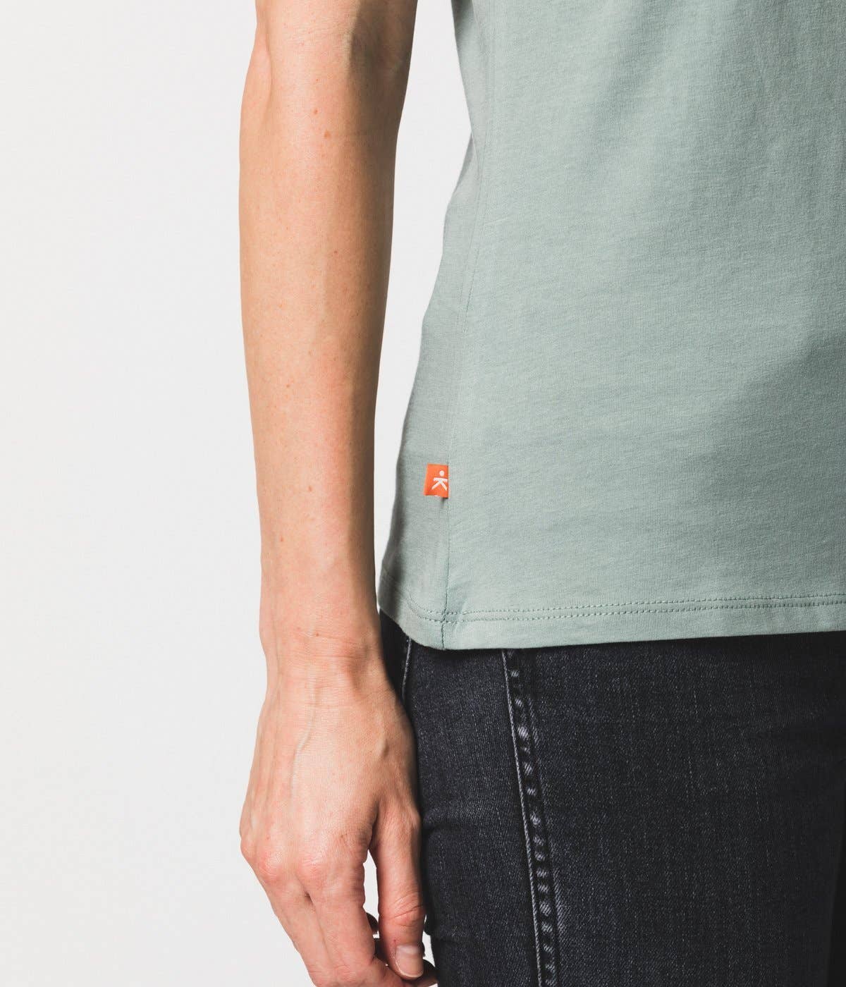 Known Supply - Wholesale T-Shirt - Women's - Women's Fitted Crew18