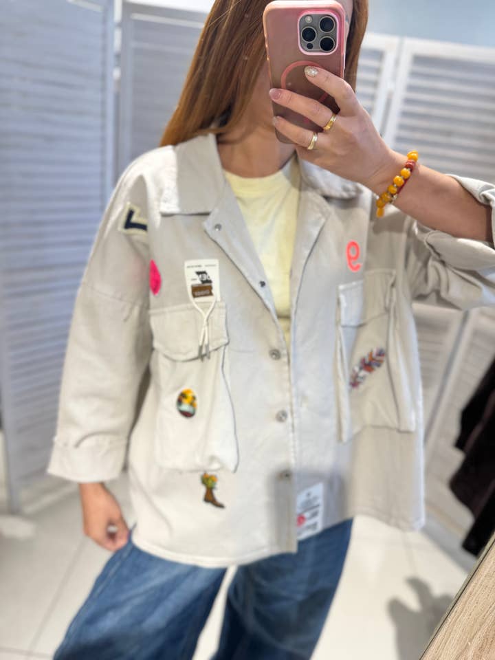 Veste Femme Brodée à Poches pour la vente par VICTORIA&ISAAC