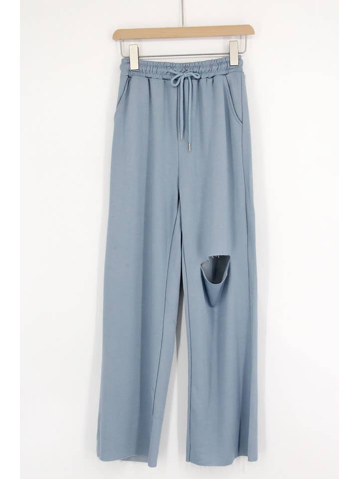 Sweet Generis - Wholesale Athletic sweatpants/jogging bottoms – Women's - RAW CUT WIDE LEG JOGGER SWEATPANTS WITH KNEE RIP21