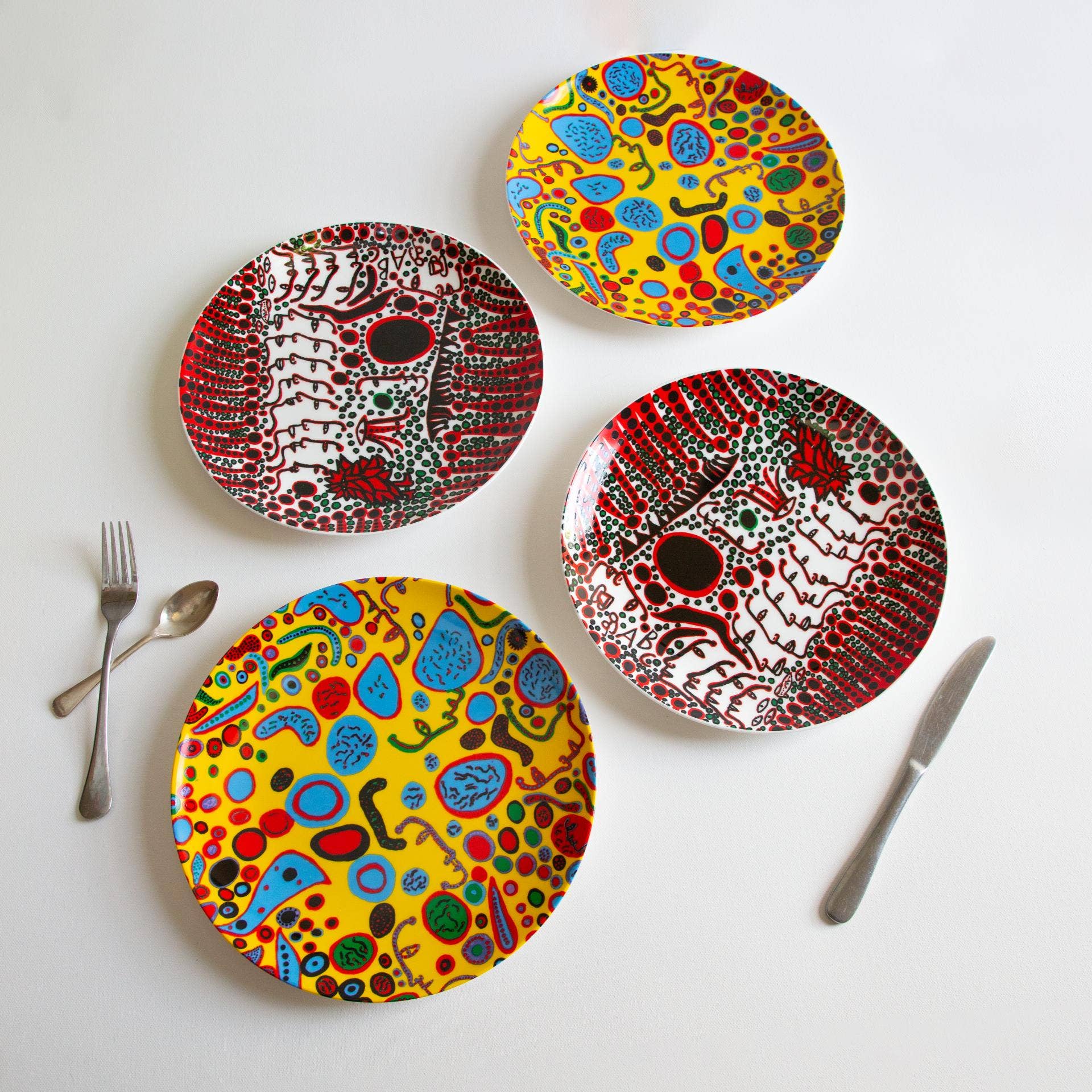 Third Drawer Down USA - Wholesale Dinner Plate - Women Wait For Love, But Men Always Walk Away Ceramic Plate x Yayoi Kusama2