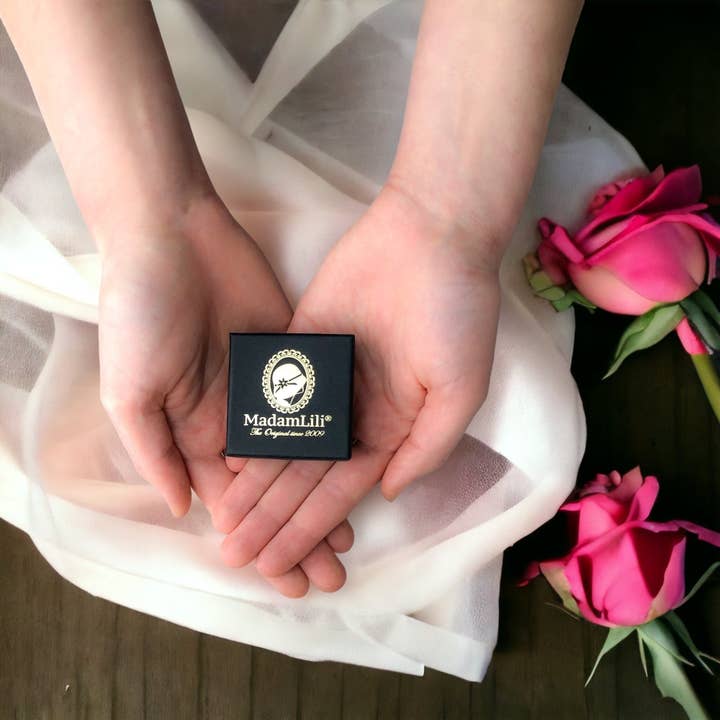 MadamLili - Vendita all'ingrosso Parure di gioielli - Set di gioielli con perle Keshi barocche – Argento sterling 925 placcato oro 18k | Collana 50cm & Orecchini | Ipoallergenico | Senza nichel7