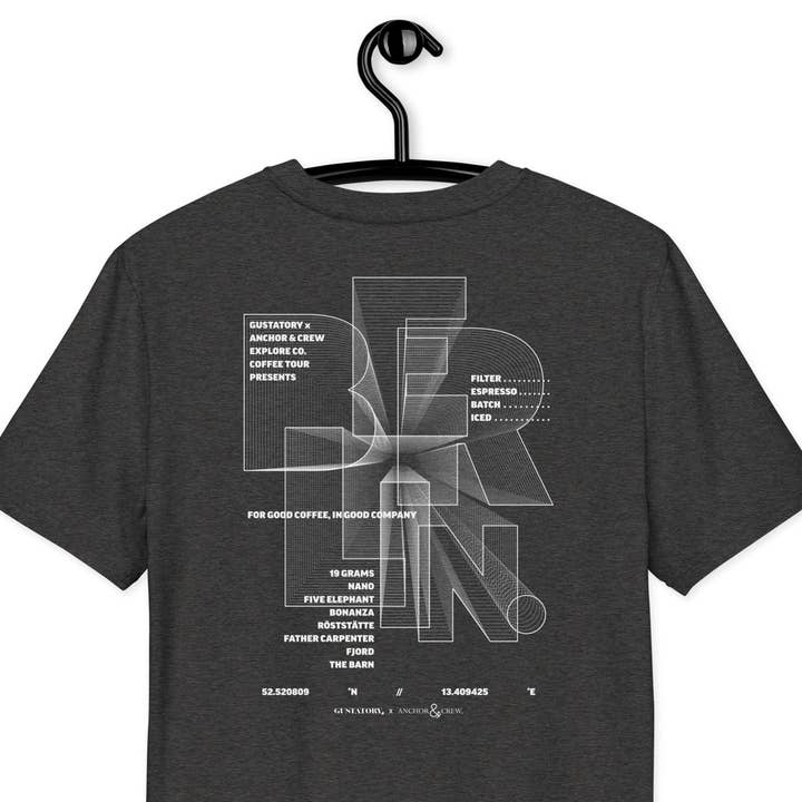 T-shirt brodé en coton biologique GUSTATORY Berlin Coffee Scene pour la vente par ANCHOR & CREW