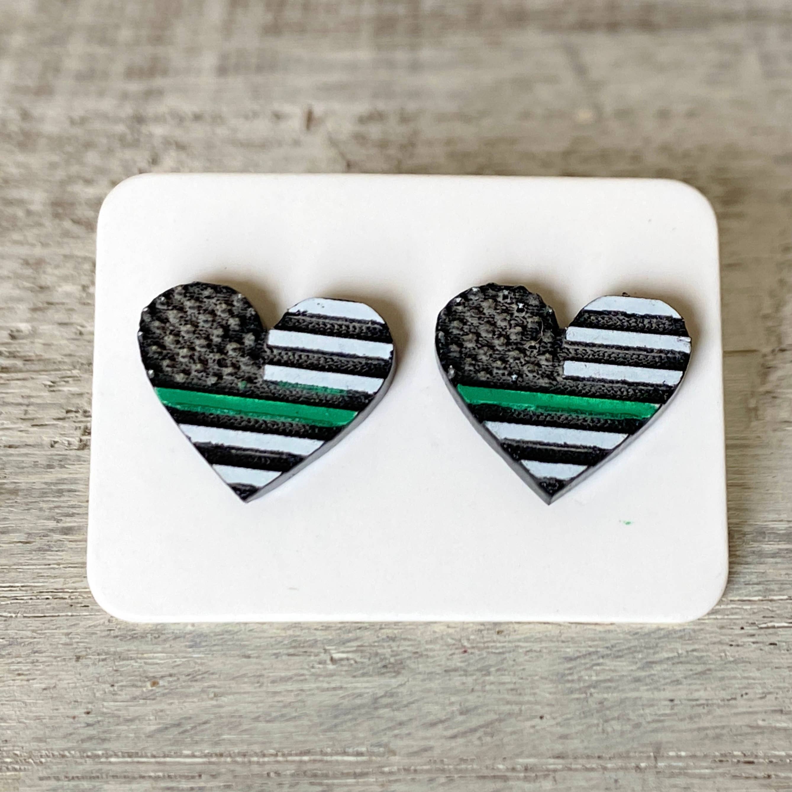 Holly and Liz - Wholesale Knopjes/oorstekers - Wetshandhaving studs4