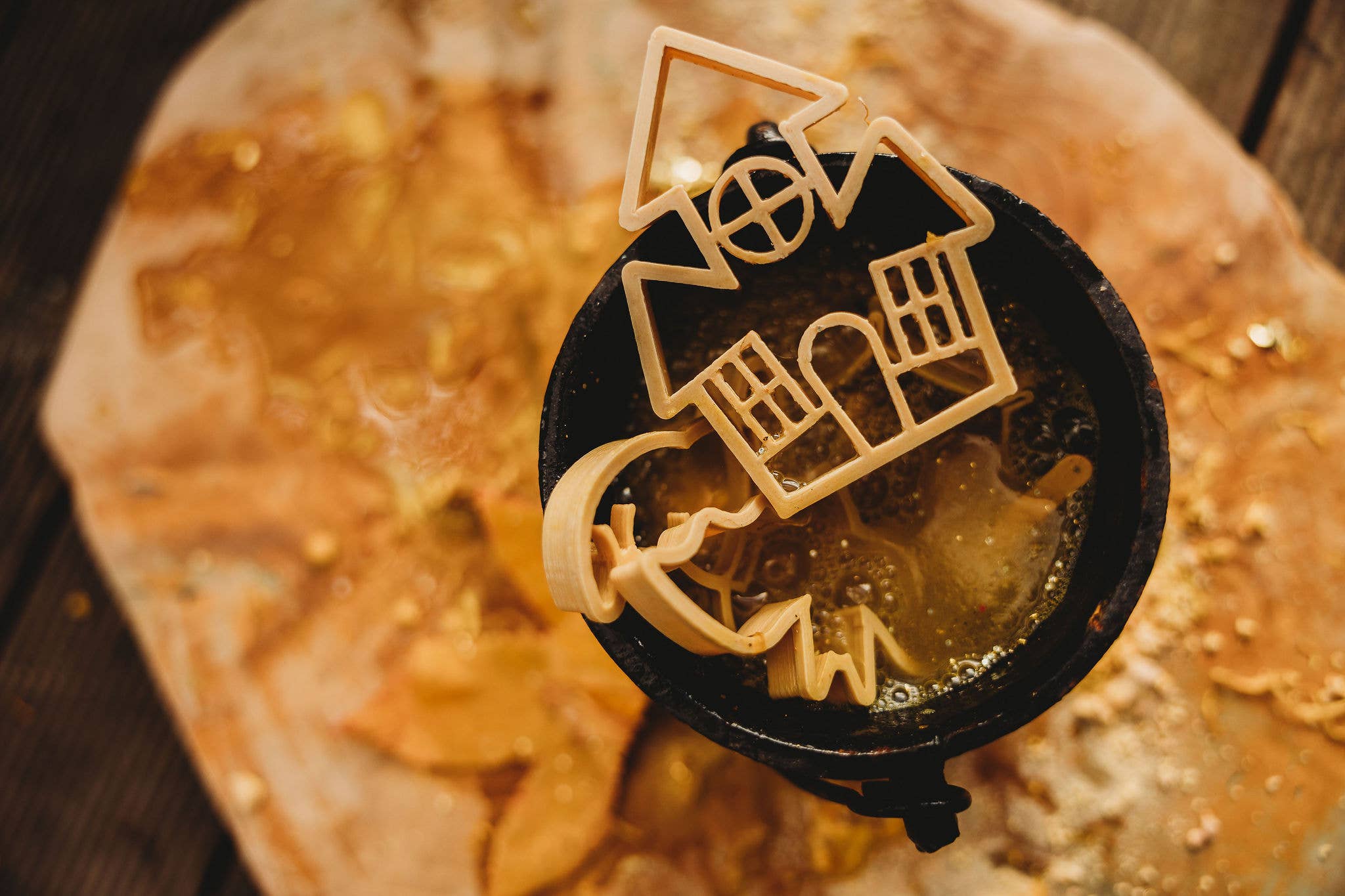 Kinfolk Pantry – Großhandel Spielzeugset – Kinder – Halloween-Ausstecher-Set – Öko-Knetwerkzeug2