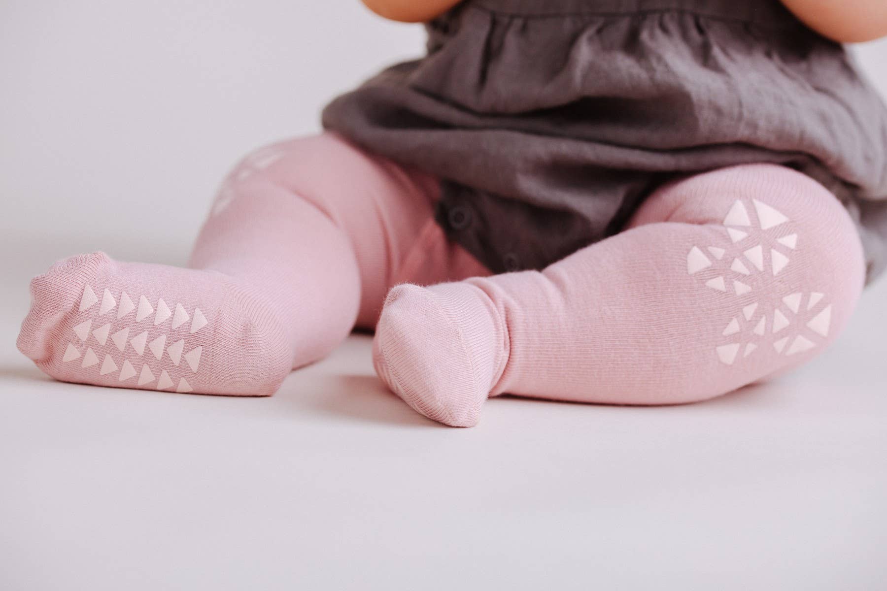 Olie the Curious - Wholesale Socks - Women's - Pink Butterflies Crawling Tight7