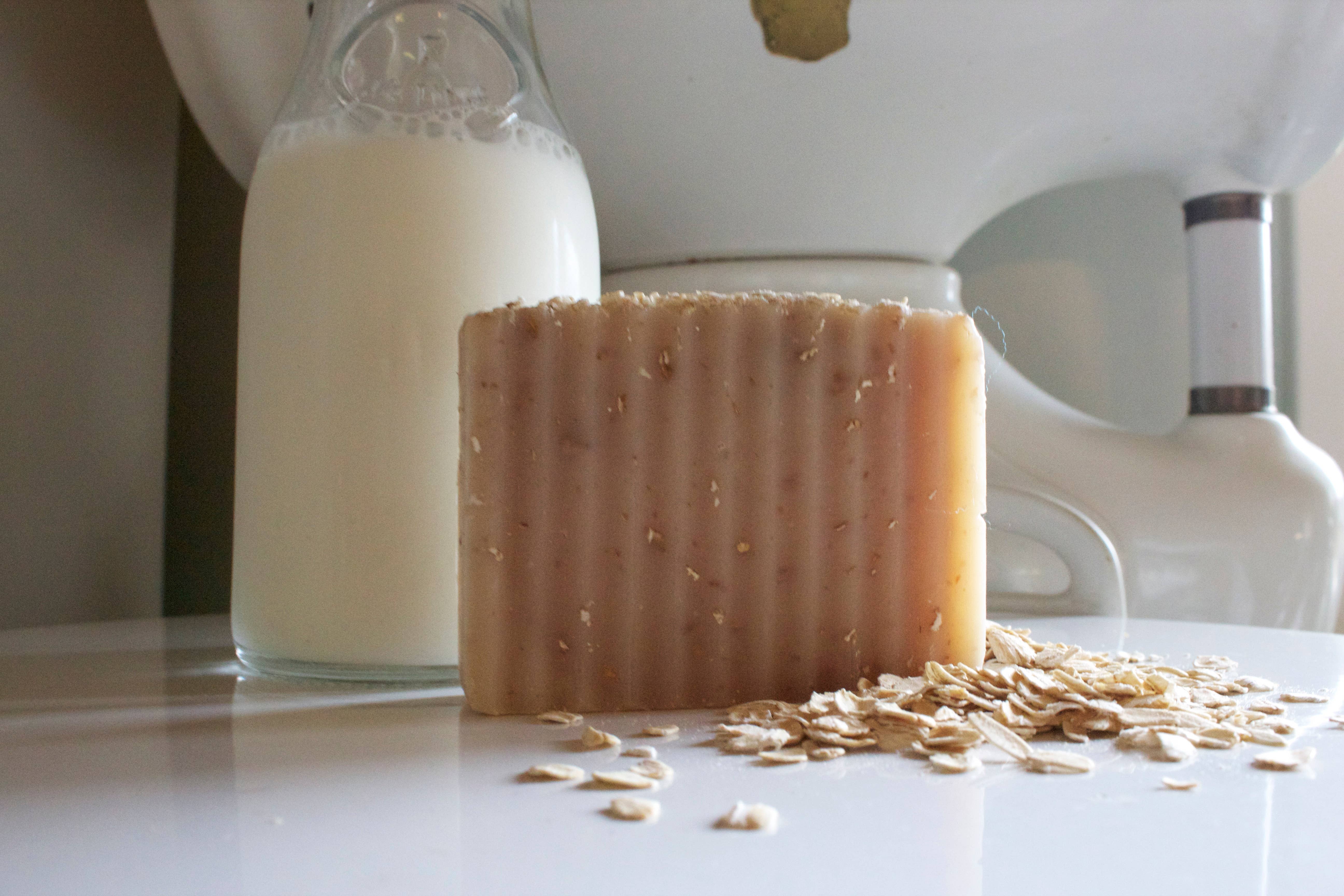 dkhandmade - Wholesale Bar Soap - MILK N' OATS SOAP BAR / COLD PROCESS / MOISTURIZING