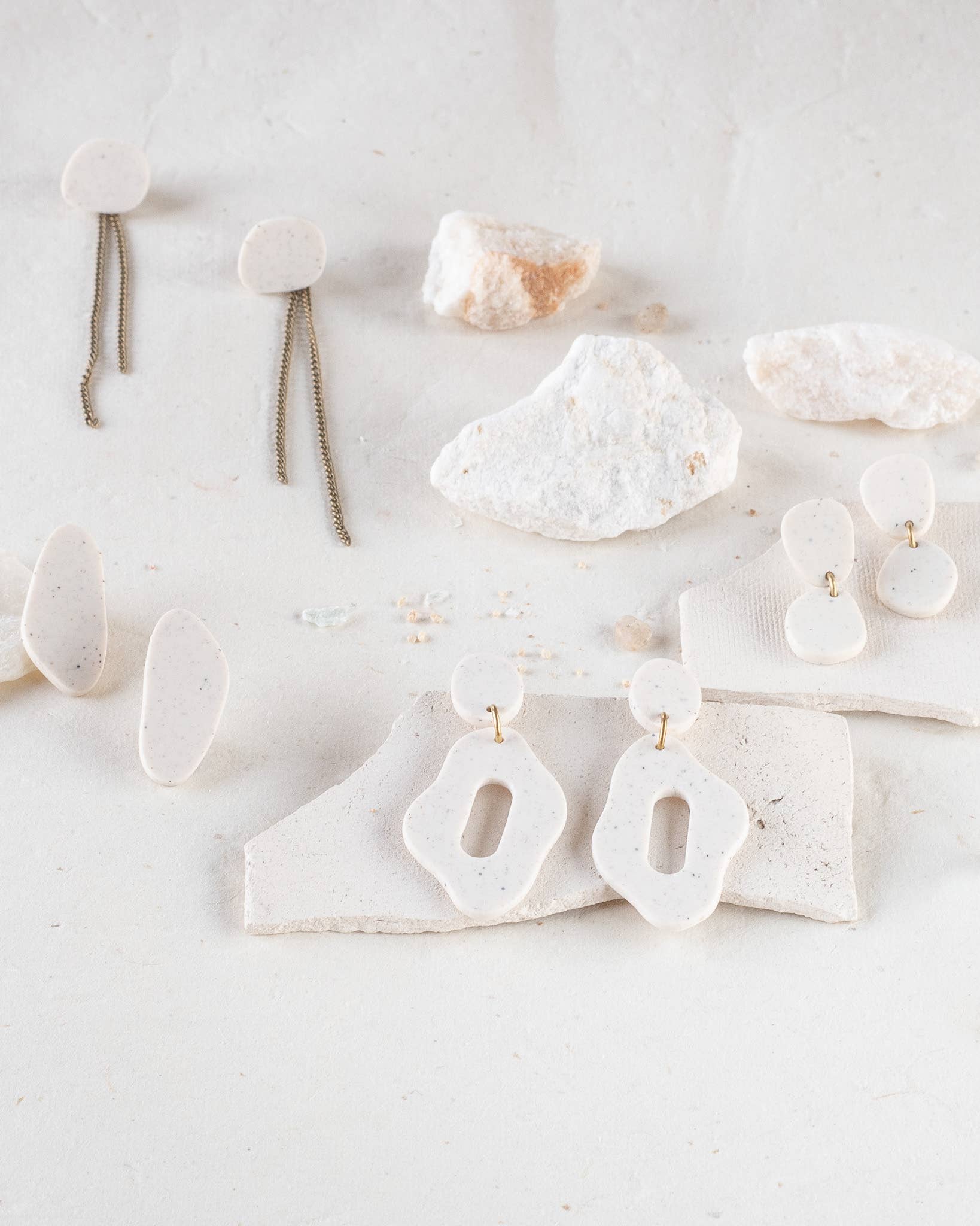 Inimini Homemade - Vendita all'ingrosso Orecchini pendenti - organico: stud + catena10