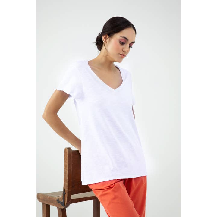 Rebecca Women T-Shirt V-Neck Short Sleeve White for wholesale by d'Els - Elsa Altaras Nasi und Nasi GbR