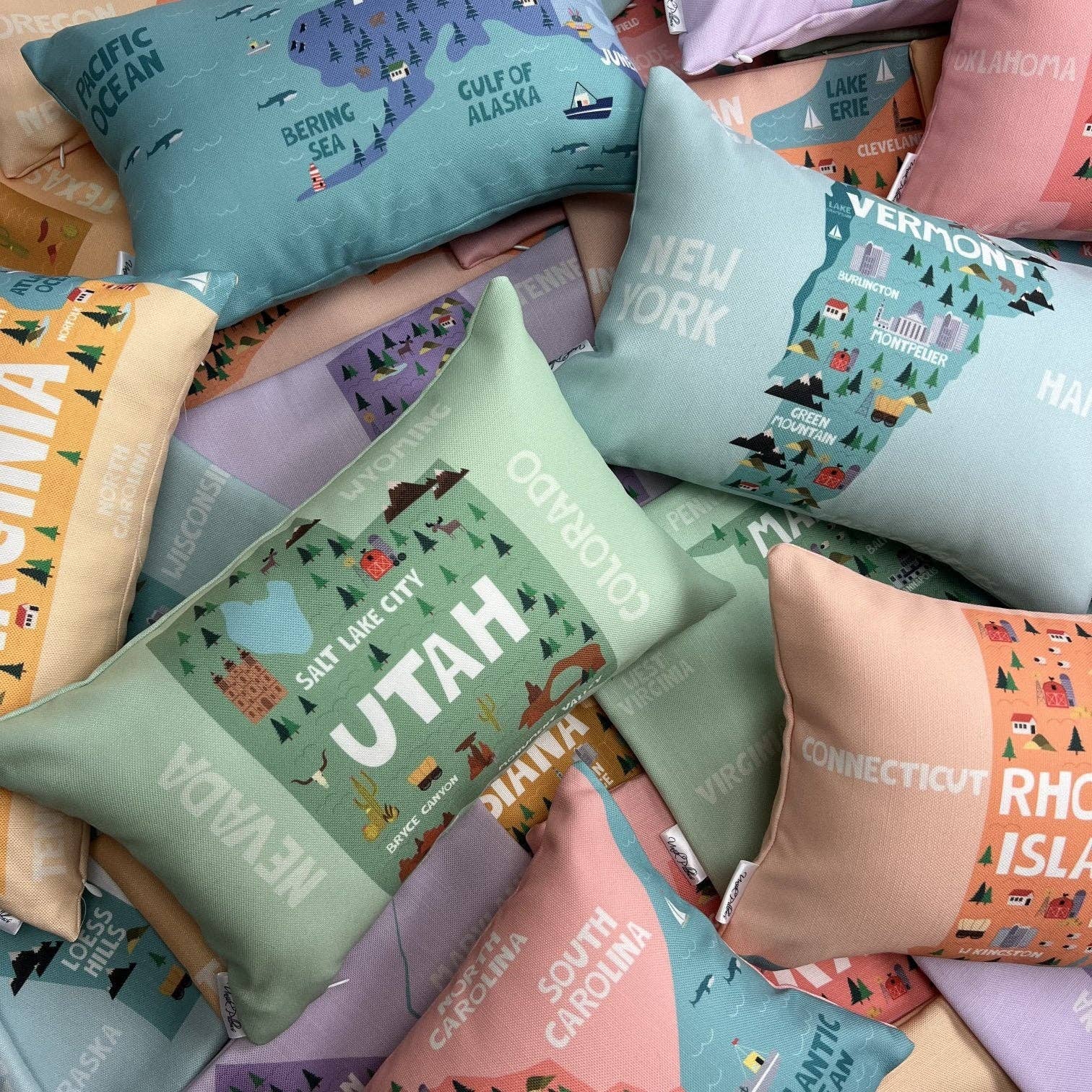 UniikPillows - Wholesale Throw/Decorative Pillow - US States | Down Alternative | States in USA | State Throw Pillows | Home Décor | Decorative Pillow | State Pillows | Custom State Pillow2