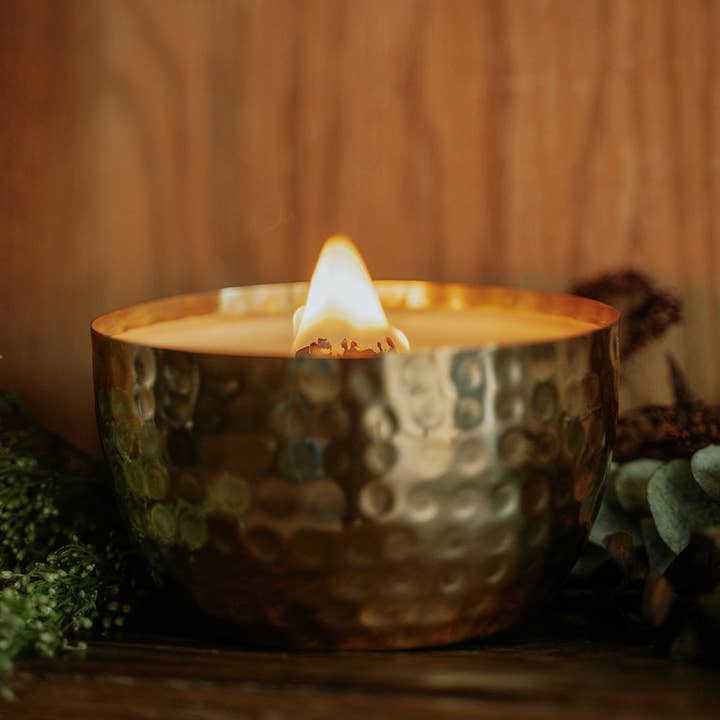 Woodsy Homelife - Wholesale Jar/Filled Candle - French Linens & Lavender-Solid Brass 14oz Pure Soy Candle3