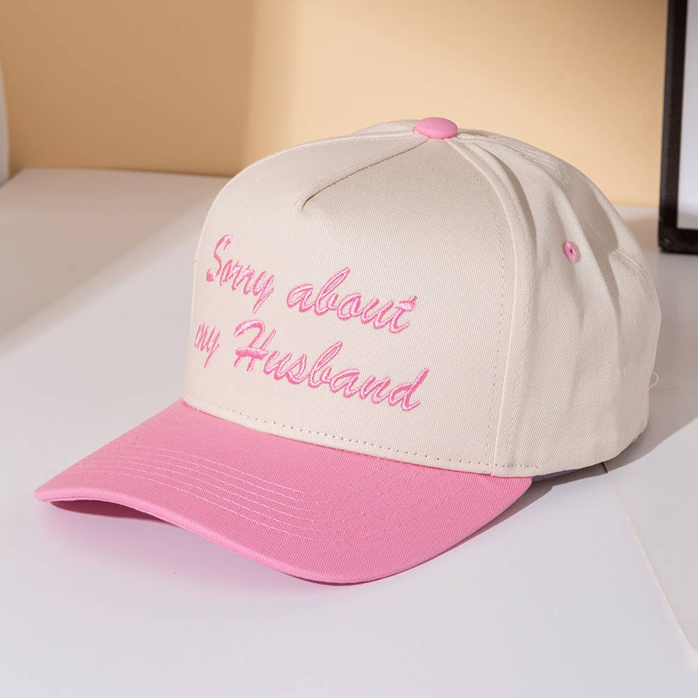 Sensibling Corp. - Vendita all'ingrosso Cappellino da baseball - Donna - CAPPELLO DA BASEBALL SNAPBACK A CINQUE PANNELLI IN TELA RICAMATO CON MESSAGGIO "SCUSA PER MIO MARITO"7