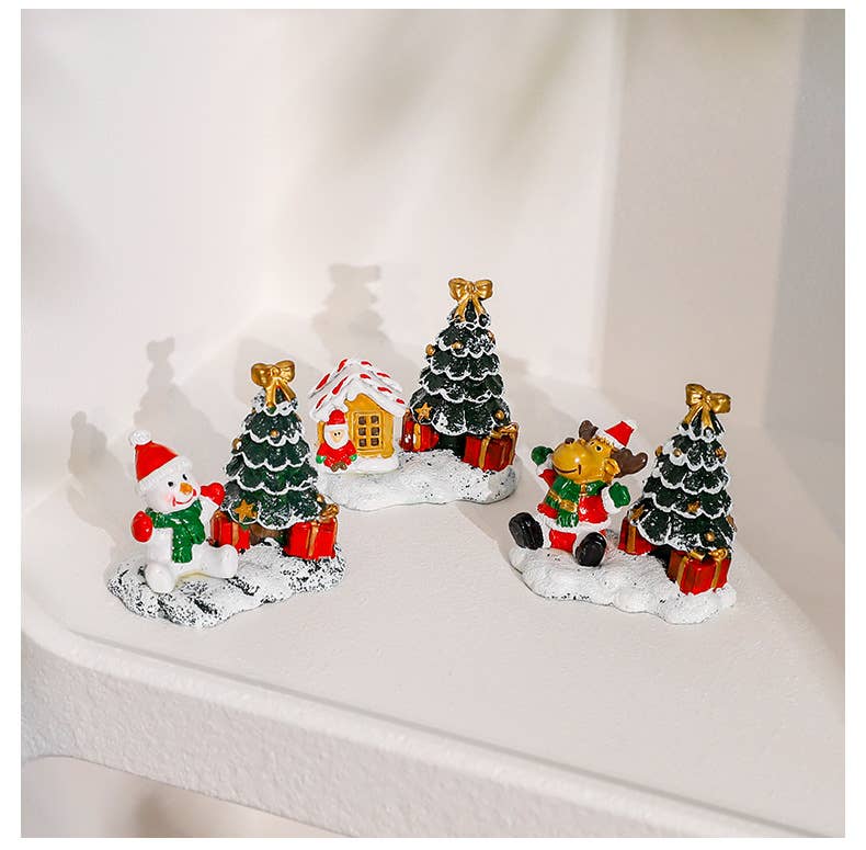 Tourtiwi - Wholesale Christmas Decoration - Festive Christmas Tree Miniature Resin Winter Decorations5