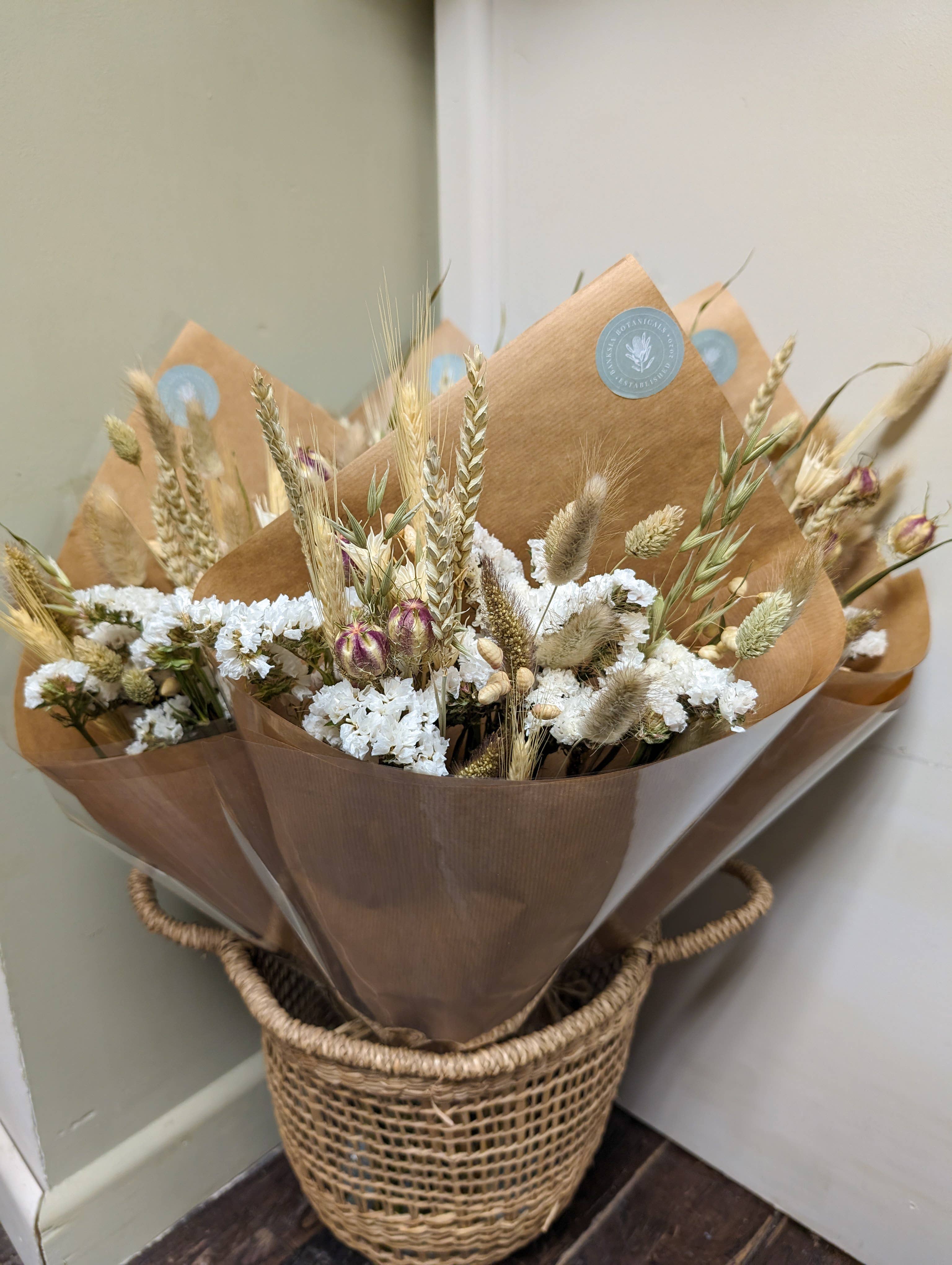 Banksia Botanicals – wholesale Dried/pressed flowers – Natural Dried Flower Arrangements2