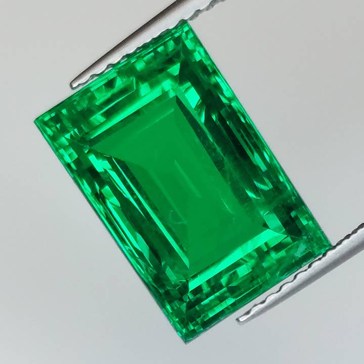 Naturjoya - Vendita all'ingrosso Taglieri - Smeraldo idrotermale 5.96 ct Taglio Princess