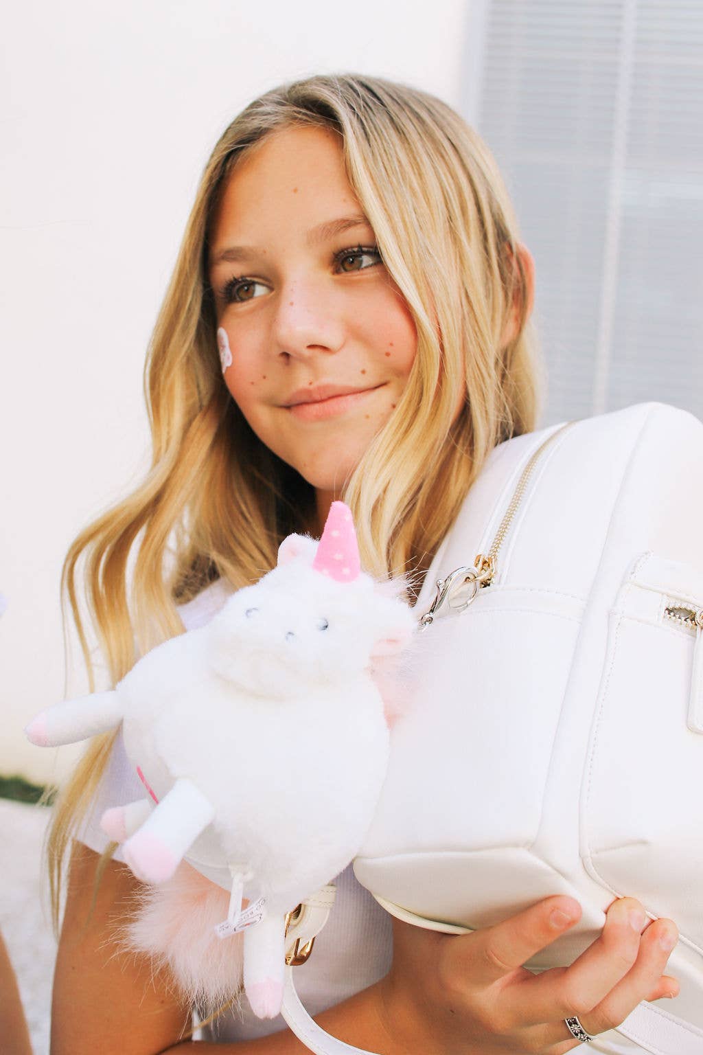 Boo Boo Ball USA – wholesale First aid kit – Boo-Boo Keychain LILY UNICORN1