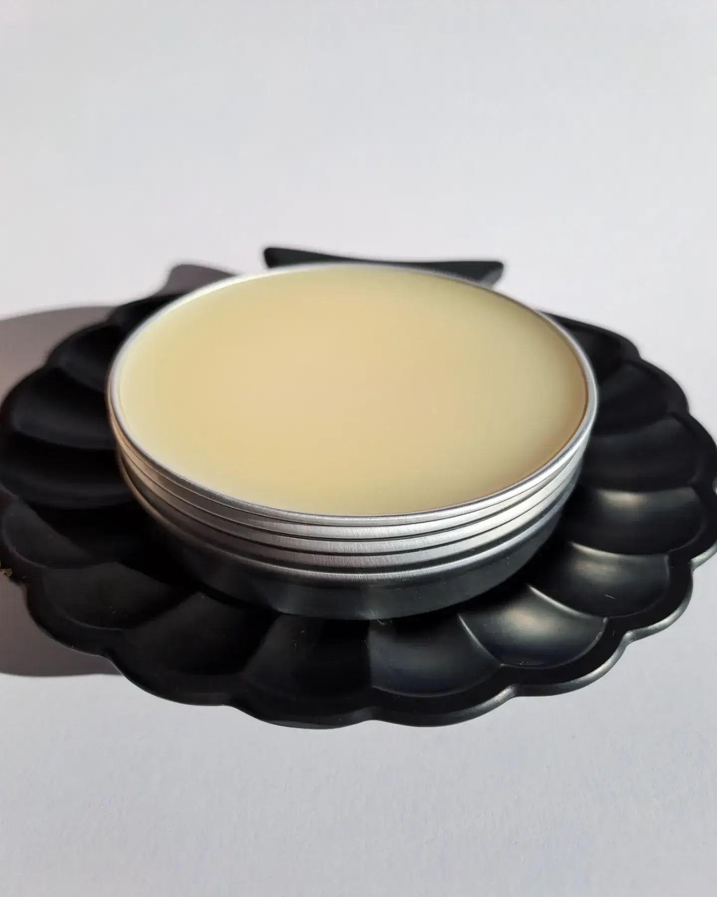 Ana Barroso Porto – wholesale Furniture wax/paint – SWEET GLOW SEALER & POLISH with EUCALYPTUS3