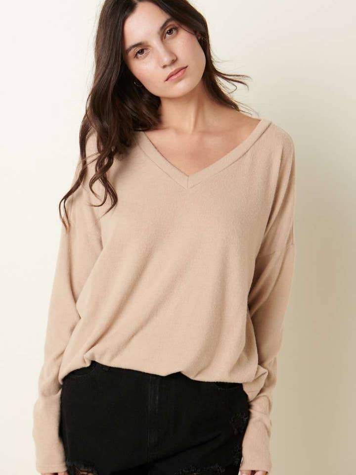 mittoshop - Wholesale Gebreide top - Dames - T10222-GEBORSTELD HACCI GEBREIDE TOP MET V-HALS4