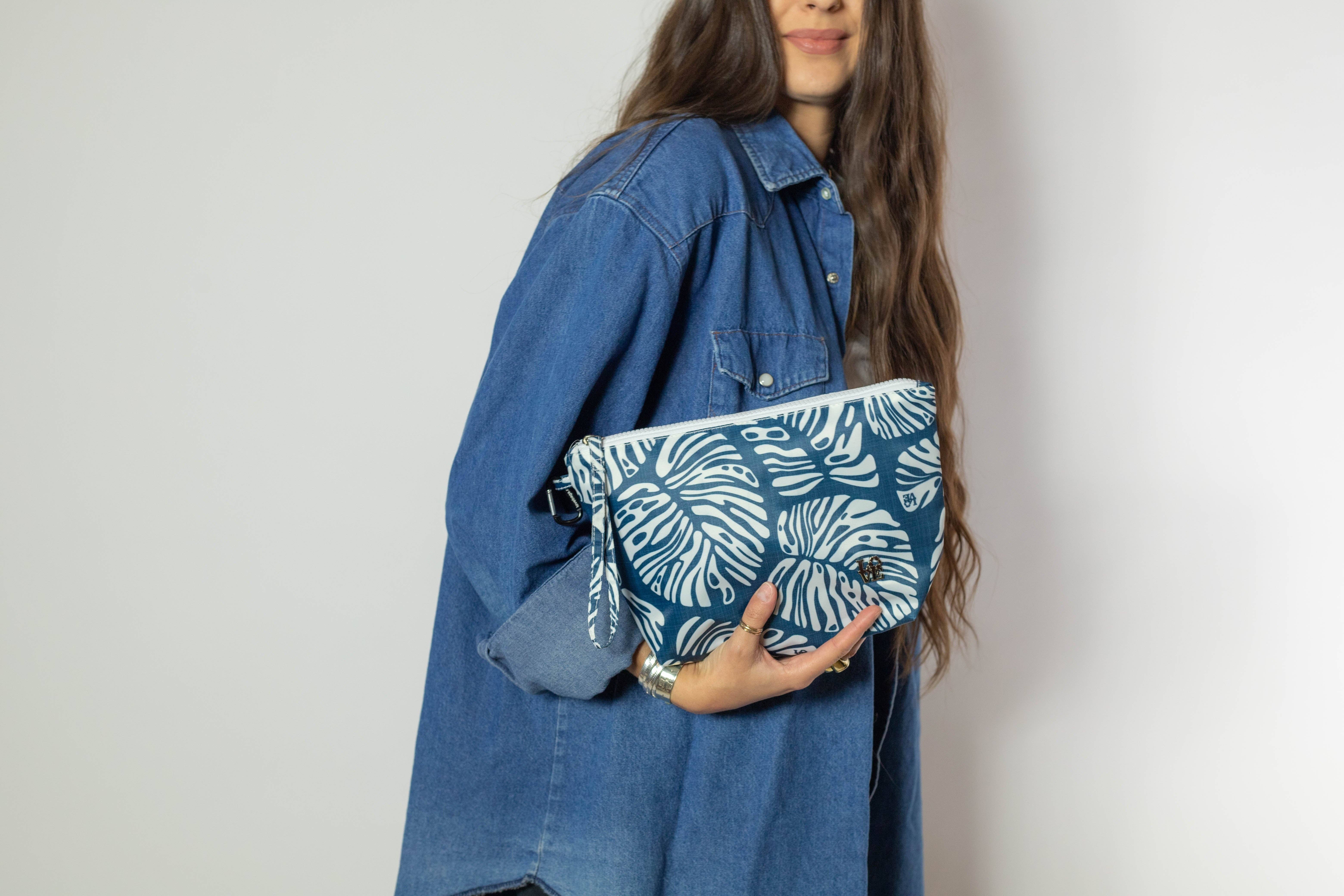 Love Bags - Wholesale Pouch - Women's - POOL PARTY Water Resistant Pouch - Turtle Bay5