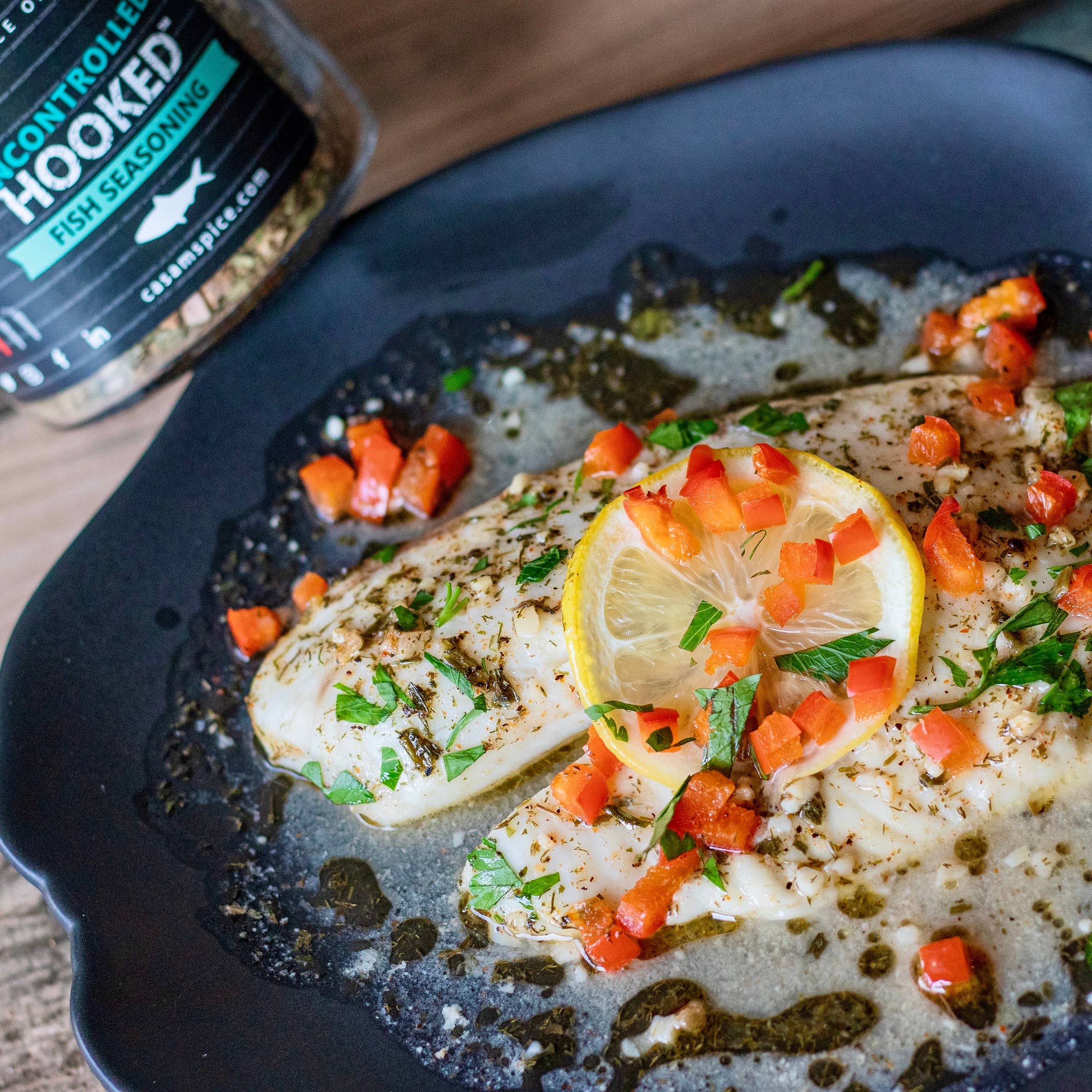 Casa M Spice Co LLC – wholesale Dried spice mix – Hooked® Fish Seasoning - Glass Clamp-top Jar5