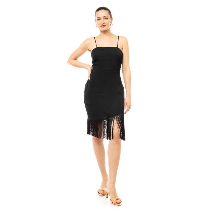 Abito asimmetrico in raso con frange per la vendita all'ingrosso da parte di Naked Zebra Rack