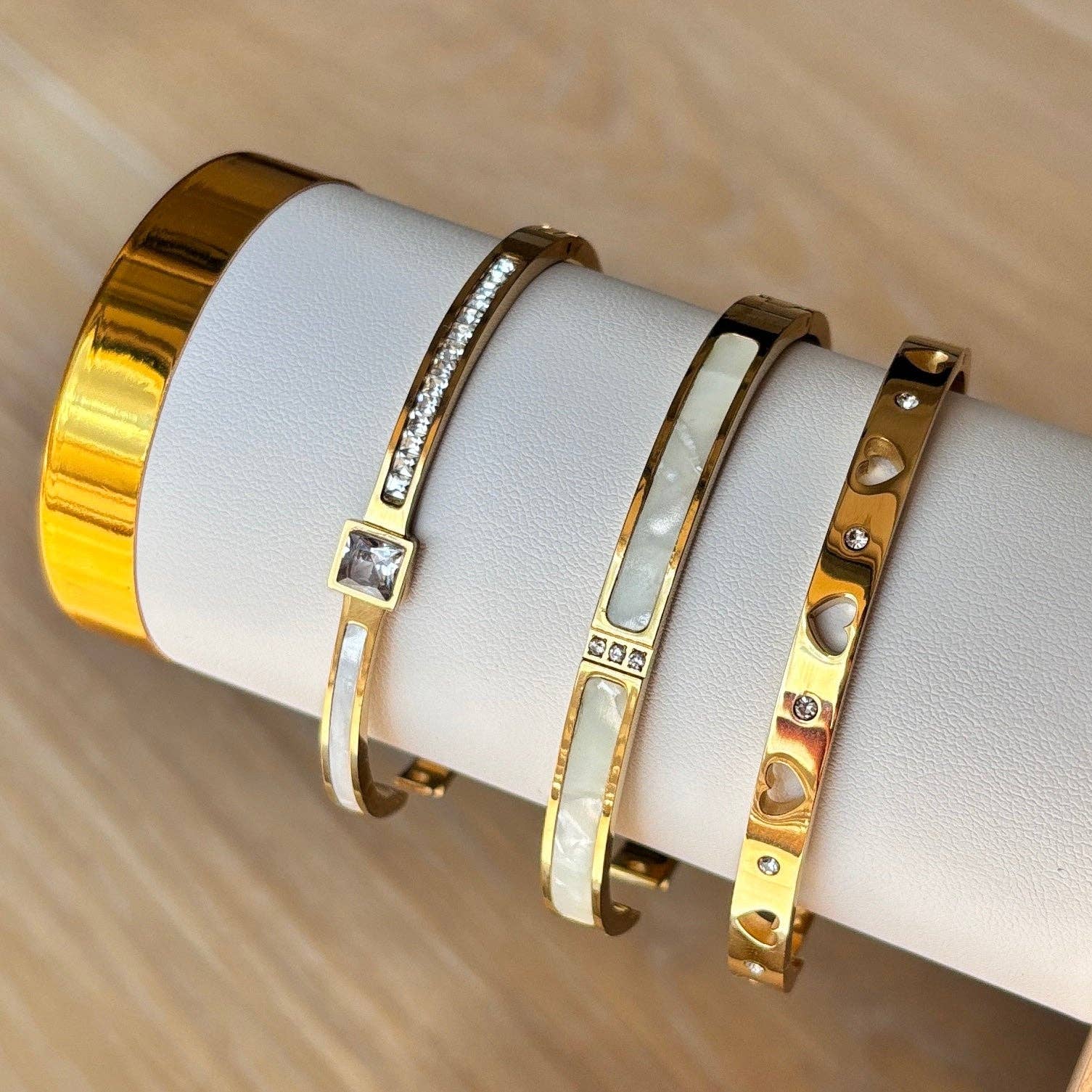 DUESTELLE ITALIA – Großhandel Manschettenarmband – MUTTERPERLE - Starres Armband aus Perlmutt6