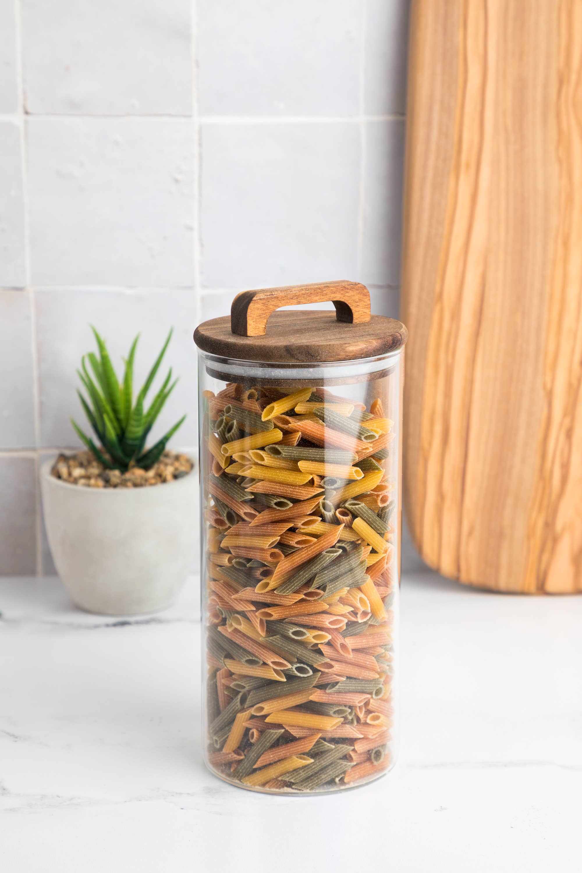 Core Home - Vente Boîtes - Bocal en verre de 44 oz avec couvercle en acacia2