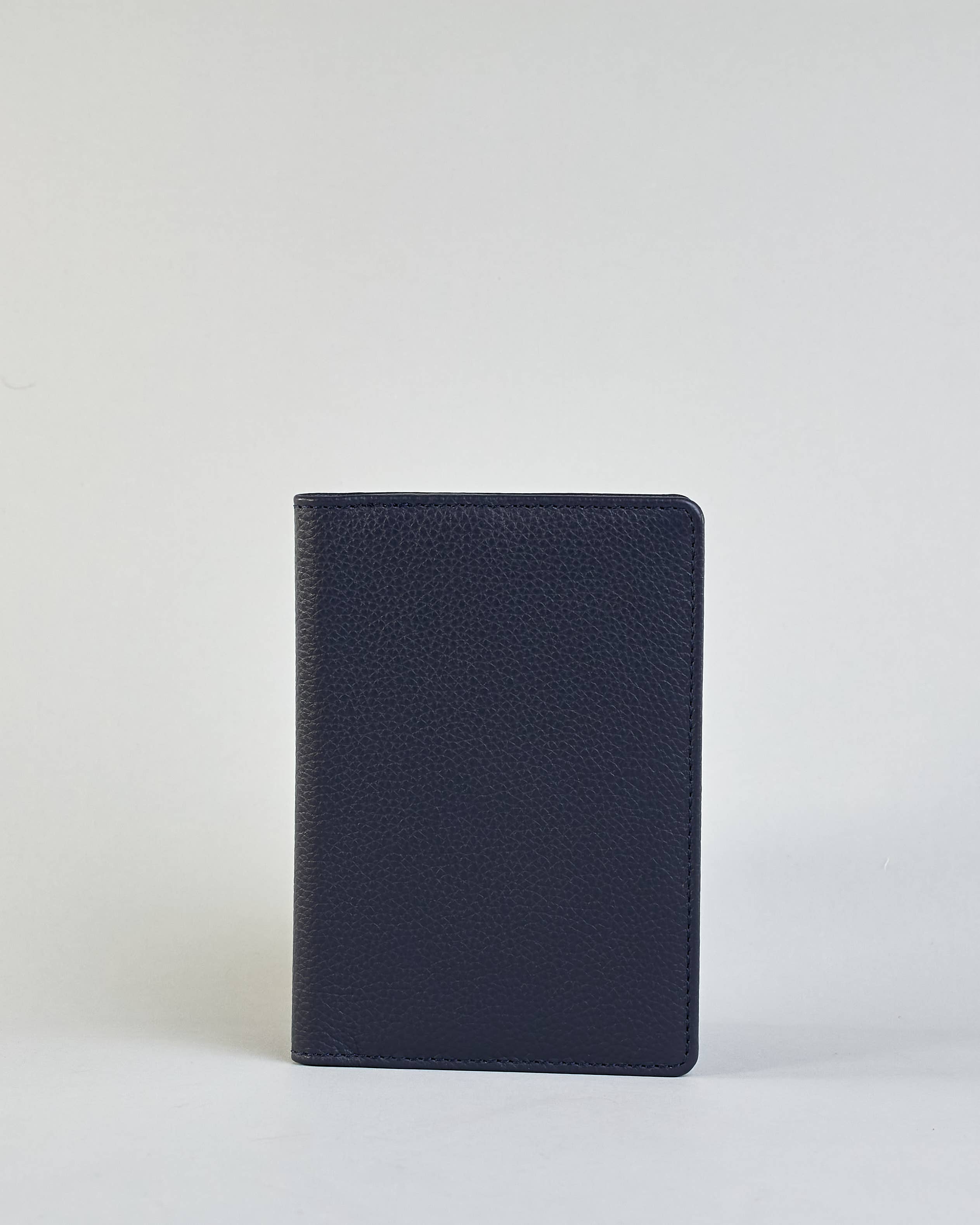 Herzilein-Wien GmbH - Wholesale Passport Case - Women's - Passhülle Leder 35