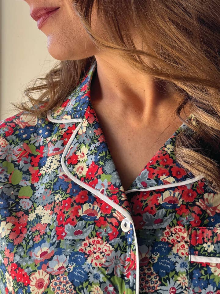 Lime Tree Design - Vendita all'ingrosso Completo pigiama - Donna - Pigiama Liberty Rosso e Blu Thorpe4