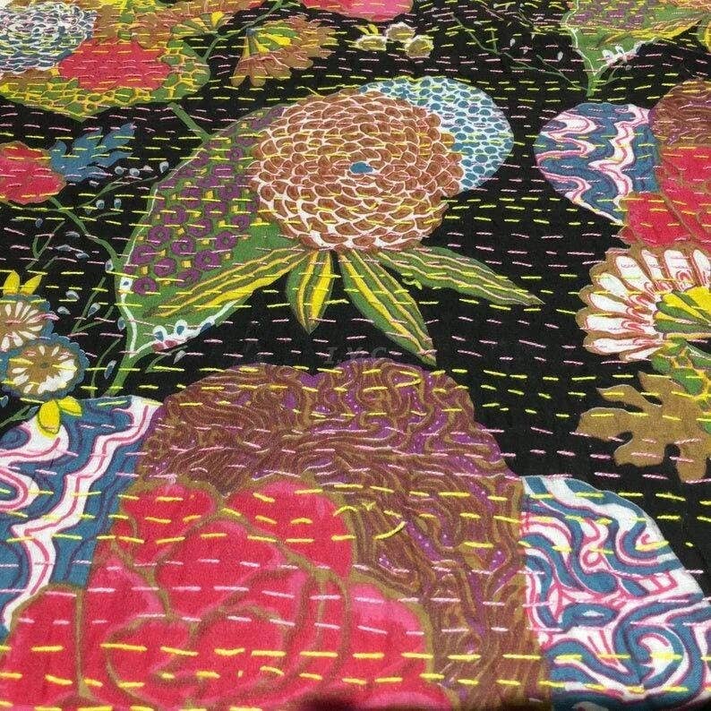 GYPSY STUDIO - Wholesale Quilt - Indian Handmade Cotton Kantha Blanket Queen Bedspread Quilts1