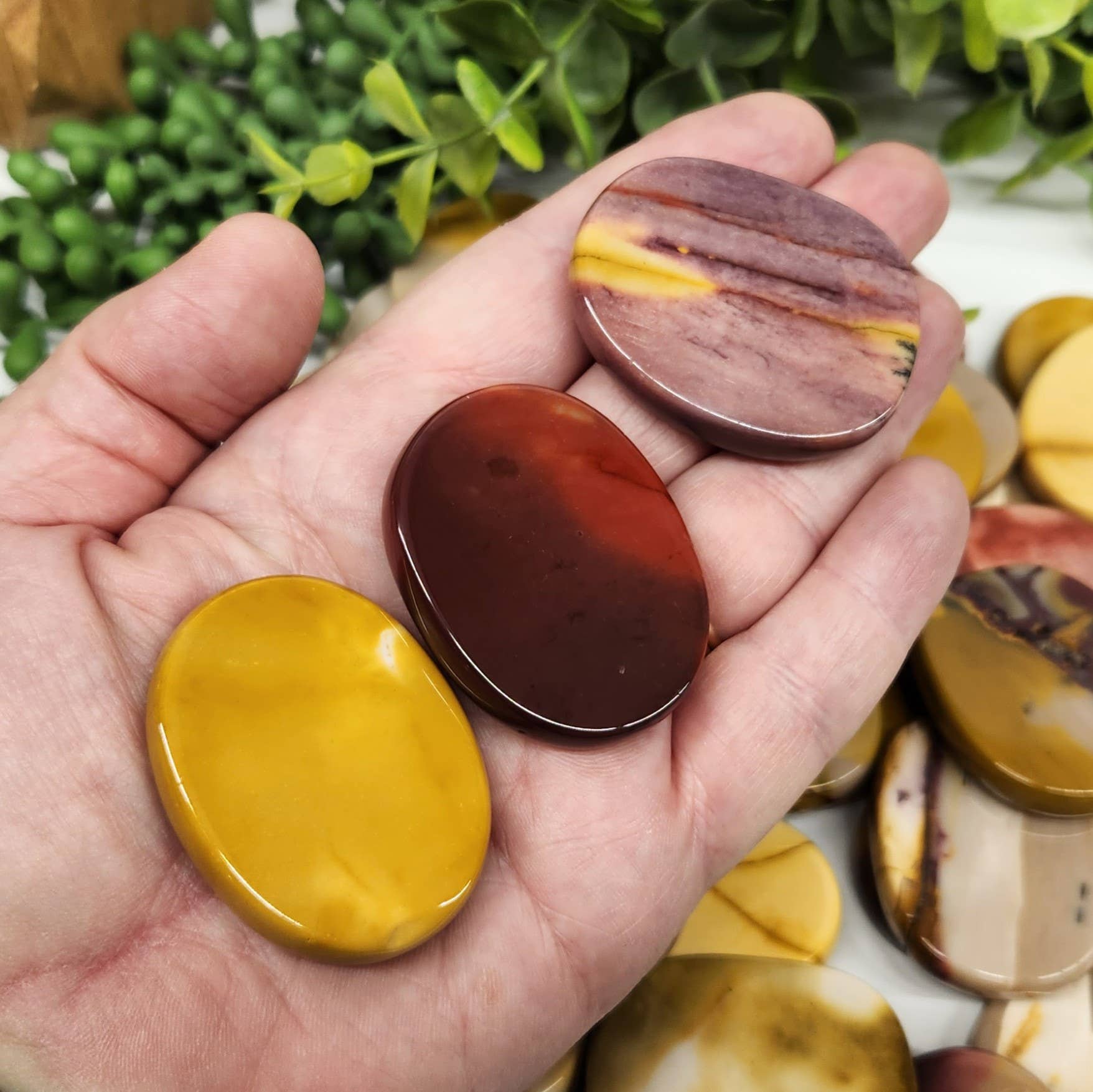 Meraki Gemstones - Wholesale Spiritual Stone/Crystal - Mookaite Jasper Flat  Smooth  Stones(0.5kg/1.1lbs)45x35x7mm3